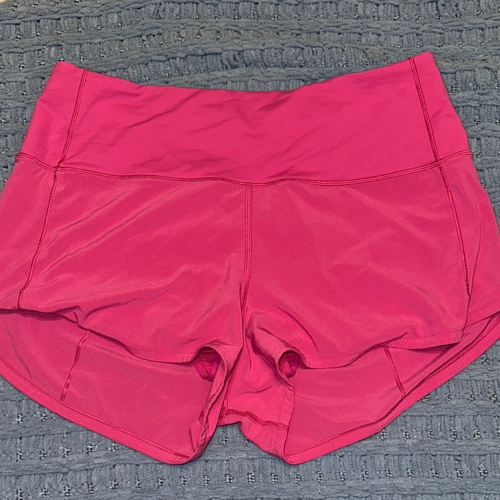 Women's Pink Lulu High Waisted 2.5 inch Shorts